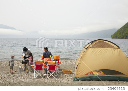 Family barbecue 23404613