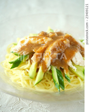 粘雞肉麵（垂直位置） 23409121