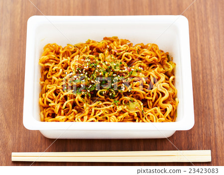 Cup fried noodles 23423083