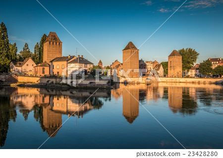 Les ponts couverts, Strasbourg France 23428280