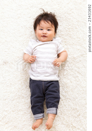 Lying lying baby 23431692