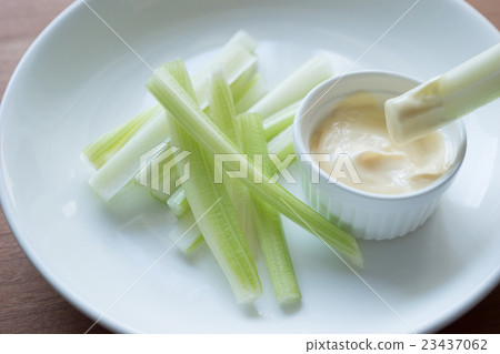 celery celery 23437062