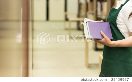 一個圖書館 一個圖書館 23439927