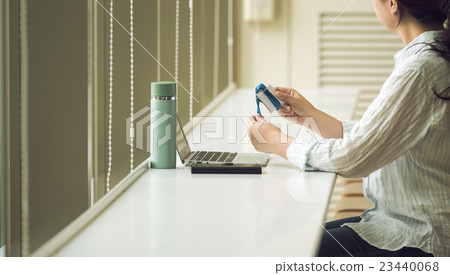 Lounge cafeteria 23440068