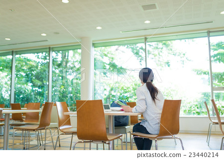 Lounge cafeteria 23440214