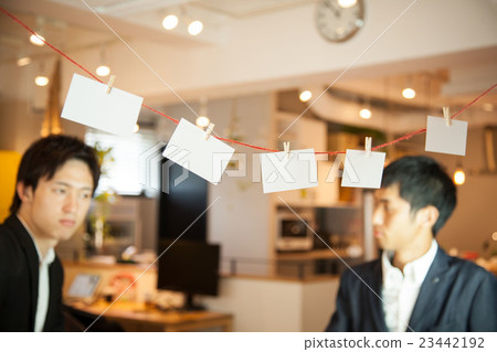 選擇會議現場卡的競爭對手 23442192