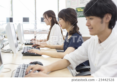 University computer classroom 23442528