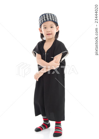 Cute muslim chlid 23444020