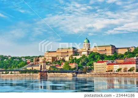 Budapest Royal Castle and Szechenyi Chain Bridge  23444186