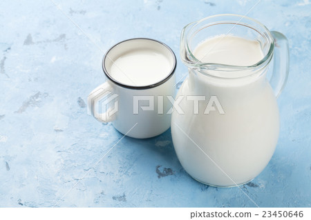 Milk jug and cup 23450646
