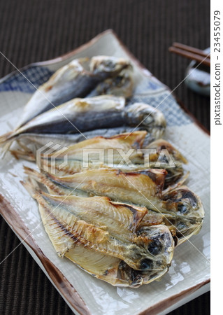 Grilled bean sprouts 23455079