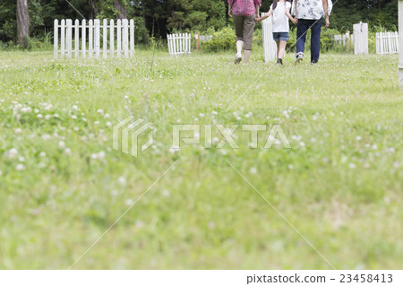 一個家庭 23458413