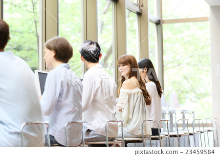 College student / specialized student job hunting net cafe image College student / specialized student job hunting net cafe image 23459584