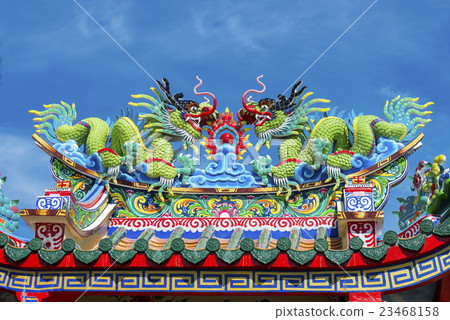.Dragon, on the roof of shrine 23468158