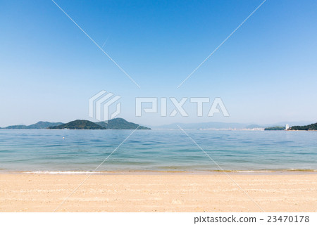 Bayside Beach Slope 23470178