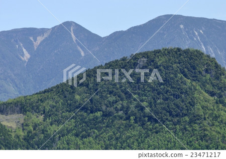 Kobu Myoshigake and Mt. Kusousama 23471217