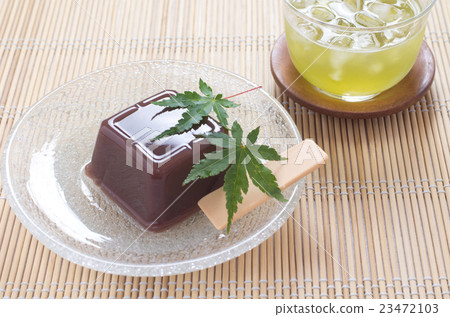 Water Yao Water Yao 23472103