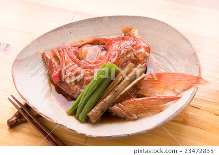 Boiled gold-eyed bream 23472835