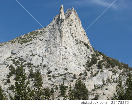 Yosemite Cathedral Peak 23478273