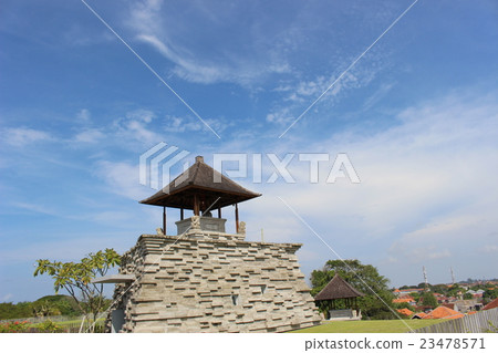 Maya Sanur Hotel酒店的屋頂 23478571