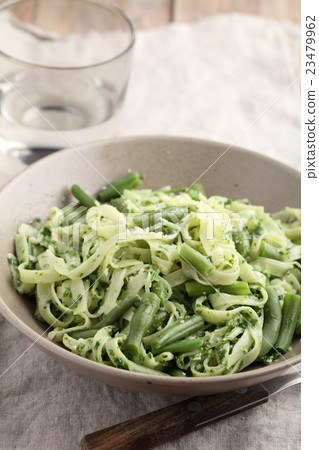 Pesto pasta with green beans Pesto pasta with green beans 23479962