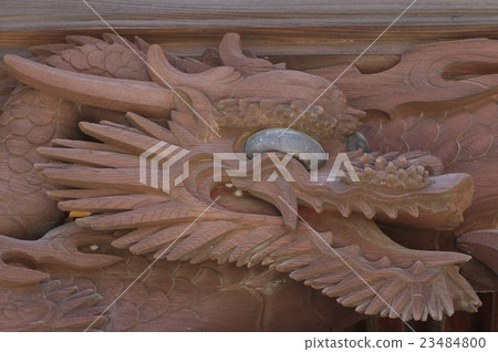 Shinshu Matsumoto的寺廟兔子Kawadera Hondo的龍雕塑擴張Tachikawa Ryu Fujimori Hiroaki的作品 Shinshu Matsumoto的寺廟兔子Kawadera Hondo的龍雕塑擴張Tachikawa Ryu Fujimori Hiroaki的作品 23484800