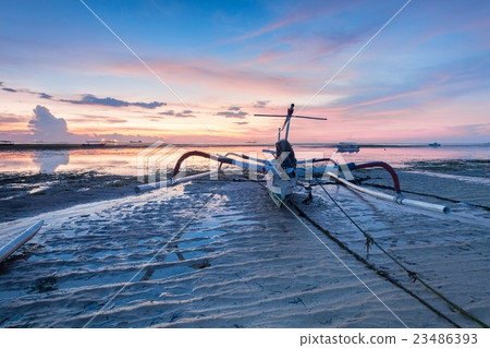 Reflection Sunrise in Tanjong Benoa with boat Reflection Sunrise in Tanjong Benoa with boat 23486393