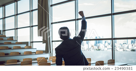 教授形象 23490381