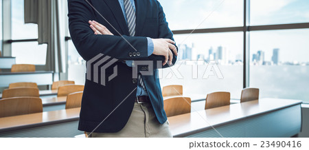 教授形象 23490416