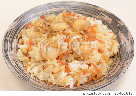 Delicious scalloped rice 23492618