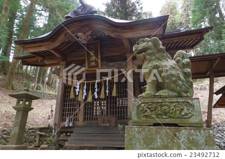 Shinto shrine of Shinshu Shrine of Kumano Shrine Hall and Shrine of Shinto shrines Experience area is prosperous Shinto shrine of Shinshu Shrine of Kumano Shrine Hall and Shrine of Shinto shrines Experience area is prosperous 23492712