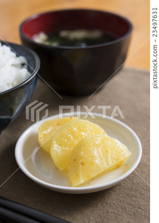 Tatanan和米飯和味噌湯 23497631