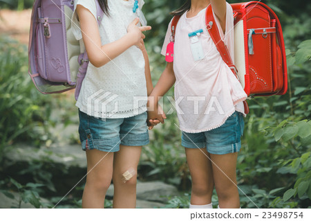 elementary student, primary school child, primary school student 23498754