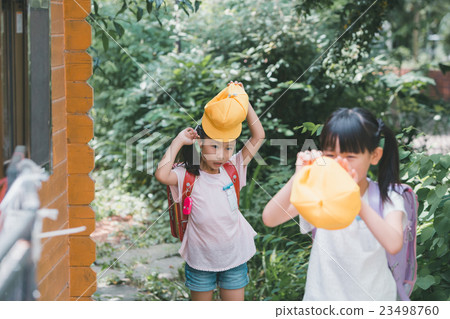 elementary student, primary school child, primary school student 23498760
