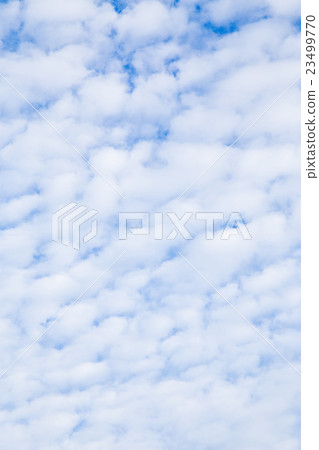Soft clouds and blue sky Soft clouds and blue sky 23499770