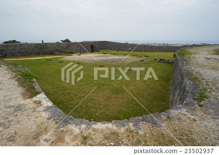 超廣角拍攝的郭崎城堡遺址（內）全景，讀谷村，沖繩 23502937