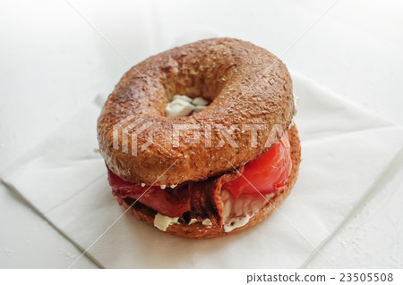Bagel sandwich Salmon sandwich of the bagel 23505508