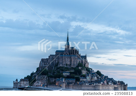 Morning Mont Saint Michel 23508813