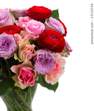 bouquet of fresh roses and ranunculus 23510338