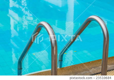 Rail ladders at the edges Rail ladders at the edges 23510684