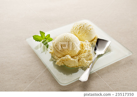 Ice cream Ice cream 23517350