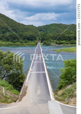 佐田潛水橋(高知縣四萬十川)及其周邊自然風光 佐田潛水橋(高知縣四萬十川)及其周邊自然風光 23517755