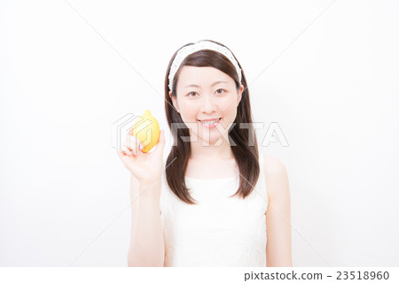 檸檬女人 檸檬女人 23518960