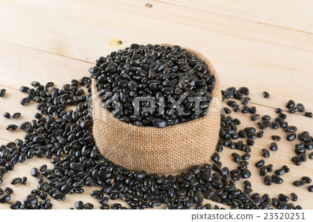black beans on wood background black beans on wood background 23520251