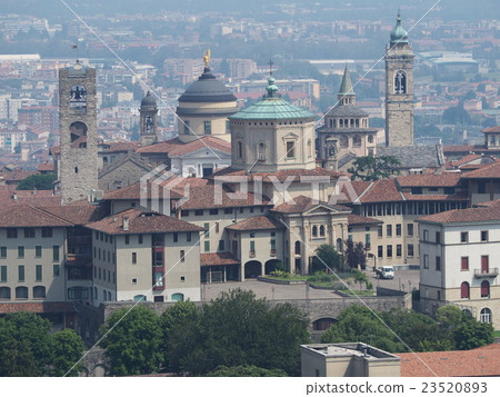 Bergamo 23520893