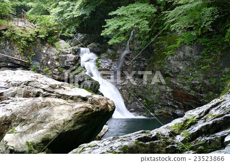 [Mitarai Valley] In the north corner of Tenkawa Village, Nara Prefecture 23523866
