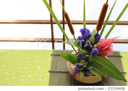 Flower Arrangement of Kaito, Rindo and Gama Flower Arrangement of Kaito, Rindo and Gama 23530400