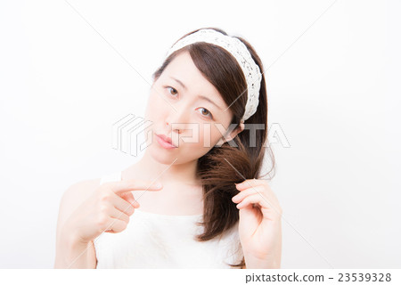 White back women White back women 23539328