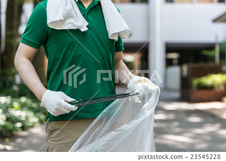 Garbage picking 23545228