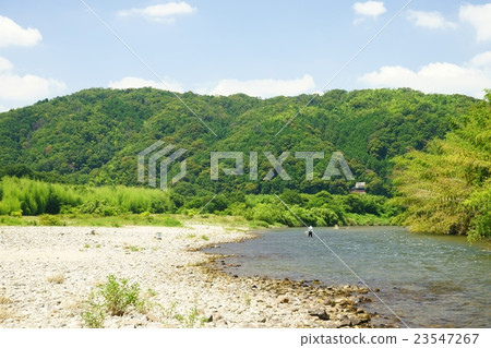 Flow of Izumi River in the Manyoshu collection 5 23547267